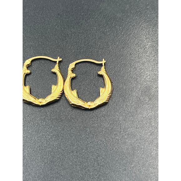 DN 14K Yellow Gold Vintage Kissing Fish Whale Hoop Earrings 1.44 grams - Picture 3 of 12